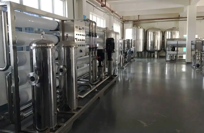 純水設(shè)備生產(chǎn)車(chē)間 純水設(shè)備生產(chǎn)車(chē)間